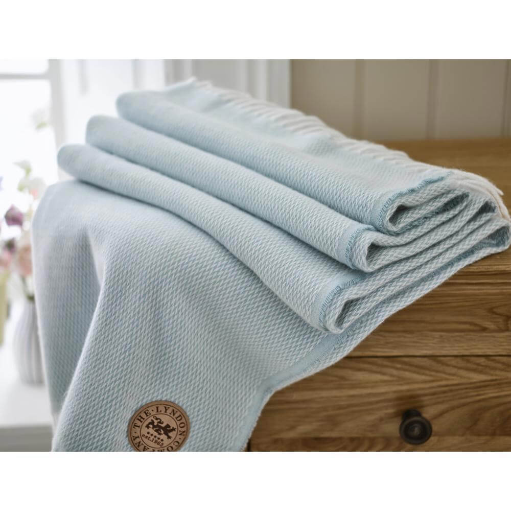Deyongs Arcadia TLC Throw 130 x 170cm